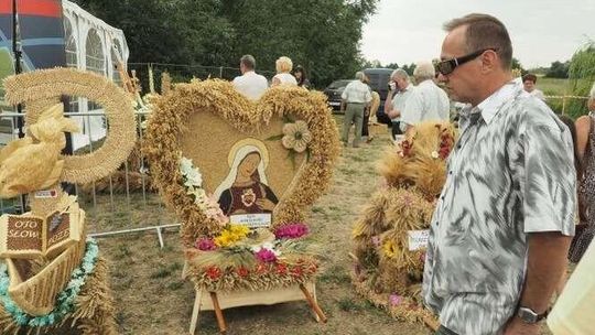 Tak się bawili na dożynkach w Mełgwi (zdjęcia, wideo)