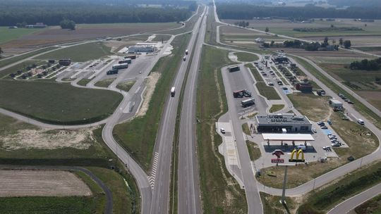 Tankowanie w obie strony, ale na Janów brak chętnych