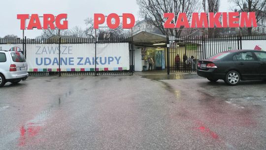 Targ pod Zamkiem może być mniejszy. Część pawilonów trzeba będzie usunąć?