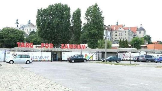 Targ pod Zamkiem na pewno zostanie. Jest już koncepcja jego przebudowy