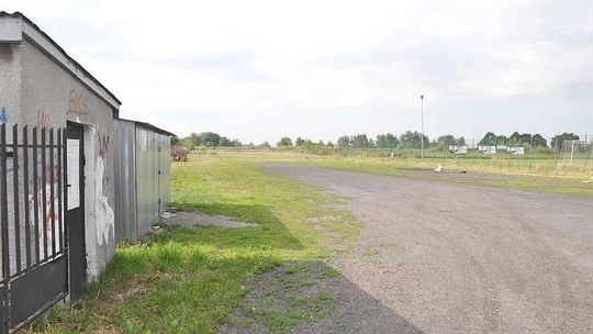 Targ zniknął  ze Starego Miasta w Łęcznej. Kupcy: \"Można było poczekać\"