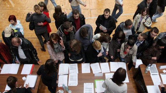 Targi Pracy w Lublinie: Tłumy poszukających pracy (zdjęcia)