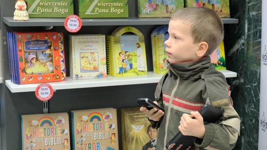 Targi Wydawców Katolickich: Biblia w dżinsie i Boże Krówki z Wołomina [zdjęcia]