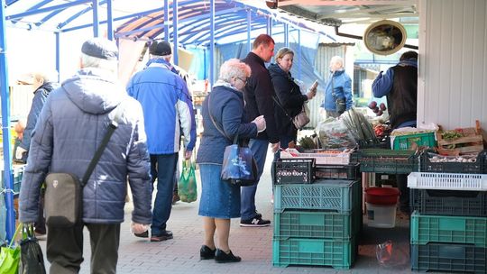 Targowisko ma się przeprowadzić. Na jego miejscu może stanąć nowa galeria handlowa 