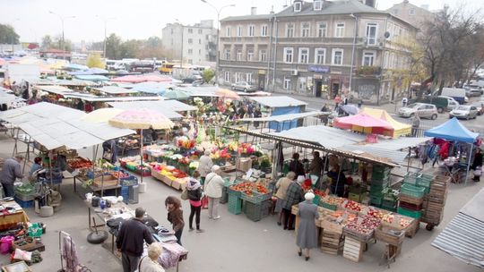 Targowisko przy ul. Ruskiej bezpańskie przez miesiąc