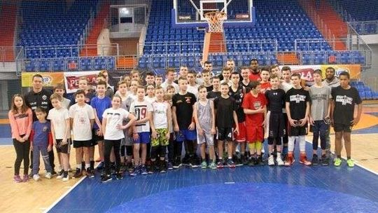 TBV Start urządził trening dla młodzieży. Wszyscy świetnie się bawili