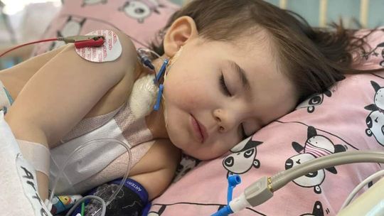 Te dzieci uciekły przed wojną. Sprawmy im odrobinę radości