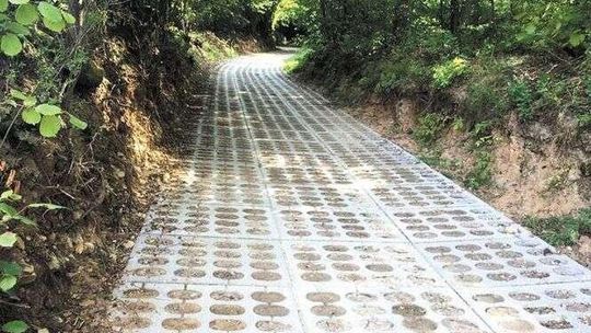 Te wąwozy nie służą wyłącznie do spacerów. Zostaną wyłożone betonowymi płytami