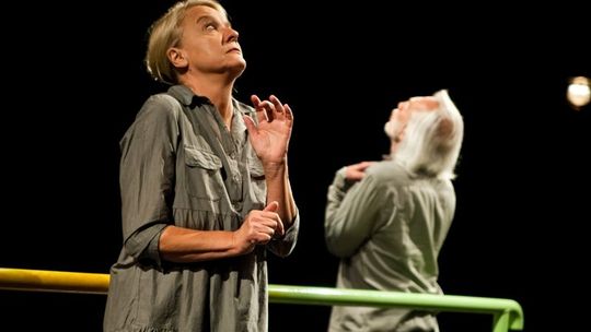 Teatr Ósmego Dnia: \"Osadzeni. Młyńska 1” (recenzja)