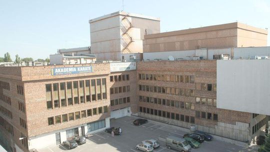 Teatr w Budowie. Wreszcie rozbiorą pomnik niemocy