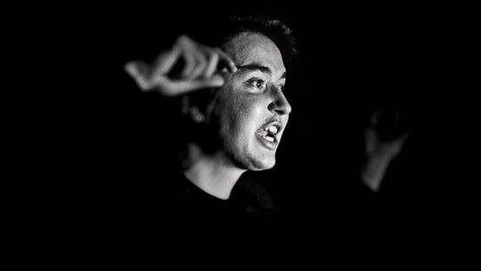 \"Teatralność\" Mateusza Nowaka