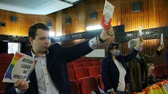 "Tęczowe milczenie dla radnych z Kraśnika". W piątek będzie protest mieszkańców