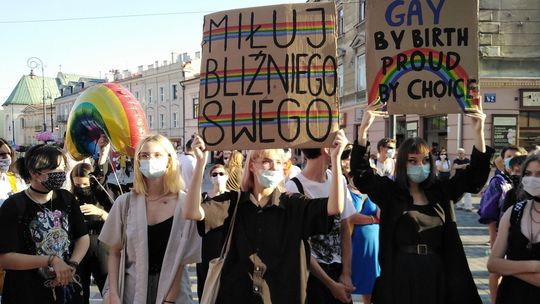 Tęczowy pochód w centrum Lublina. "To jest wasza rewolucja!"
