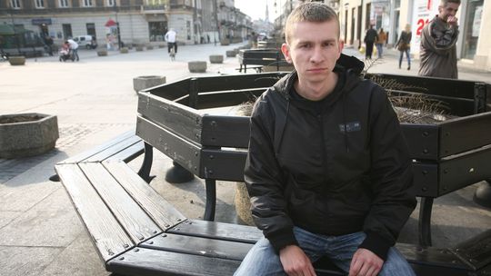 Tego klienta nie obsługujemy! Scena z filmu Barei w markecie w Radomiu