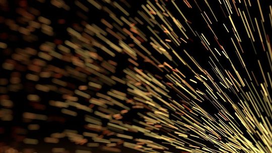 Tego nie widzi się codziennie. Nocą iskry strzelały spod fiata