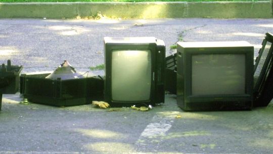 Telewizja, która śnieży, przechodzi do historii