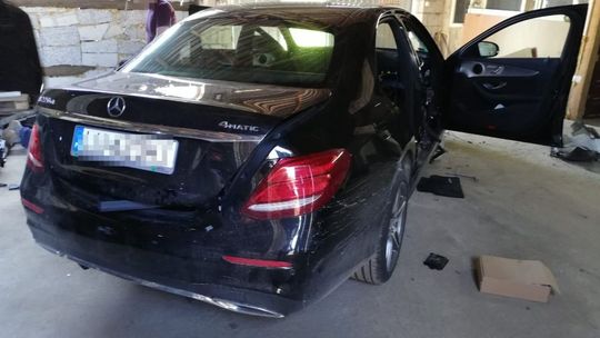 Ten mercedes warty 200 tys. złotych zniknął cztery dni temu z ulicy w Lublinie. Już był rozbierany na części