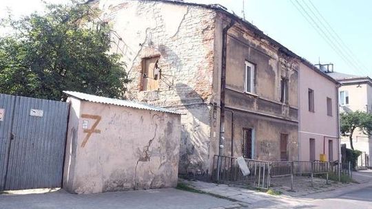 "Ten pan żąda ode mnie 405 tys. zł". Jak dzielnicowy radny „czyści” kamienicę w Lublinie