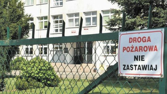 Teraz opinia kuratora, a potem ministra? Kolejna odsłona sprawy likwidacji liceum w Dubience