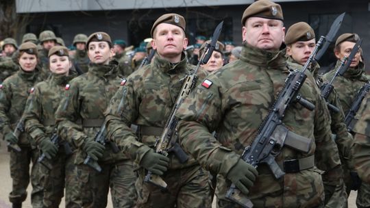 "Terytorialsi" złożyli przysięgę. Defilada w Puławach