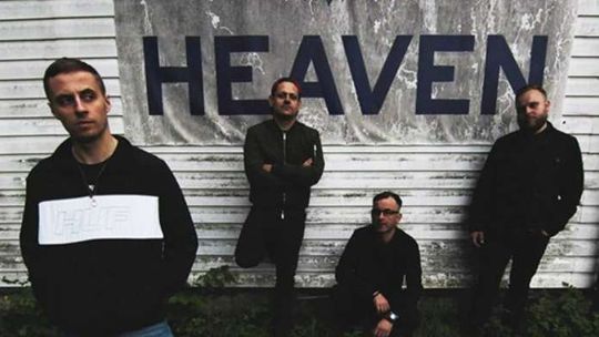 The Dog / Stay Nowhere / Torn Shore / Poor but Loyal - koncert w CK