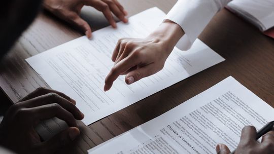 Tłumaczenie zagranicznego aktu urodzenia dziecka - gdzie je wykonać?