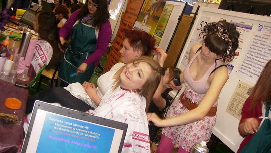 Tłumy na targach pracy i edukacji w Puławach (zdjęcia)