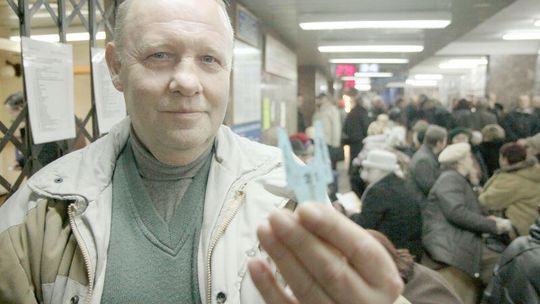 Tłumy w szpitalu przy al. Kraśnickiej: Cały dzień czekania w kolejce do lekarza