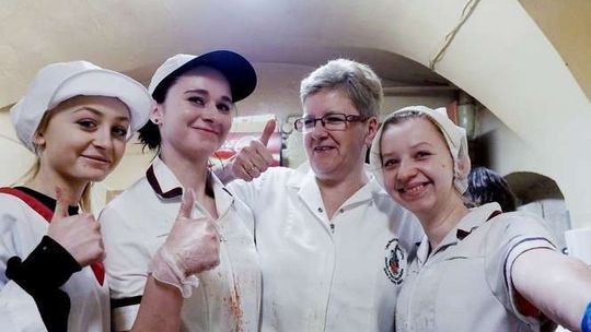 Tłusty czwartek w Lublinie: Zanim zjesz pączka, zobacz jak powstają