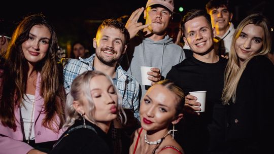 To była impreza! Szalone lata 90-te w Plenerze