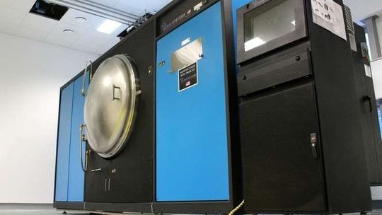 To jedyny w Polsce taki piec, kosztował miliony. Nikt go nie używa