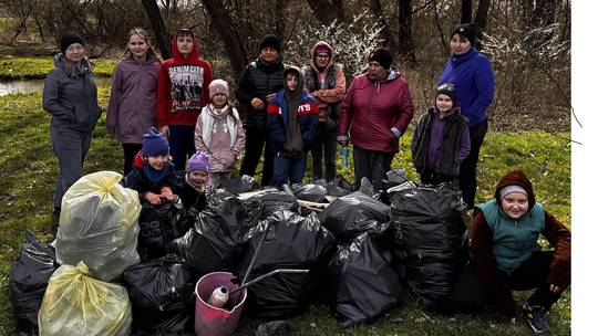 To jest ekologia! Mimo chłodu posprzątali brzegi Wyżnicy