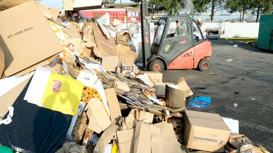 To już koniec skupów makulatury? "Cena skupu jest tak niska, że nawet za darmo nie opłaca mi się przyjąć"
