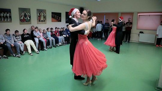 To już tradycja. 33. edycja Tanecznych Spotkań Mikołajkowo-Gwiazdkowych