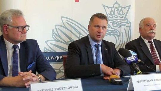 "To nie była polityka, tylko dziadostwo". Wojewoda o decyzji sejmiku ws. funduszu