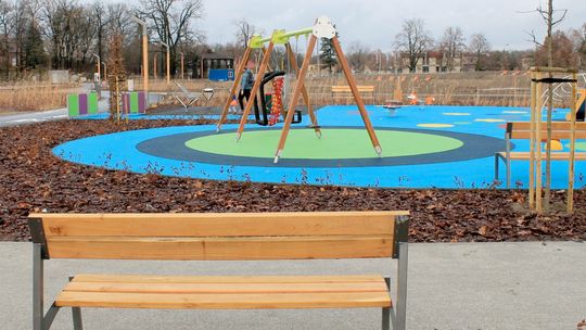 To nie czas na rekreację. Place zabaw i siłownie w Puławach zakazane