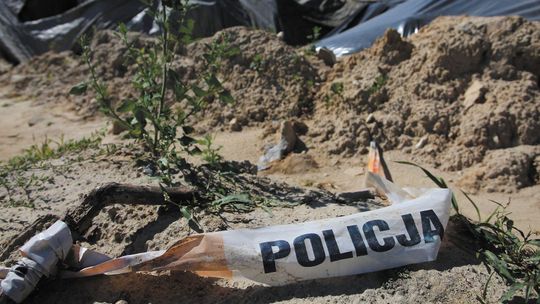 Toksyczna bomba na polu pod Lublinem. Kto pomoże w utylizacji niebezpiecznych chemikaliów?