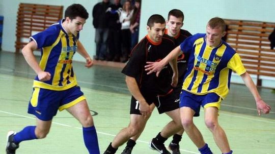 Tomasovia i Stal Kraśnik triumfowały w turniejach halowych (zdjęcia)