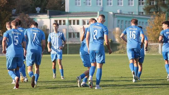 Tomasovia ograła Gryfa, głupi karny w Międzyrzecu, późne gole Motoru II Lublin i reszta wyników IV ligi