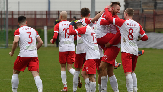 Tomasovia rozbiła Kryształ 7:0, Gryf grał do końca i reszta wyników grupy drugiej Hummel IV ligi