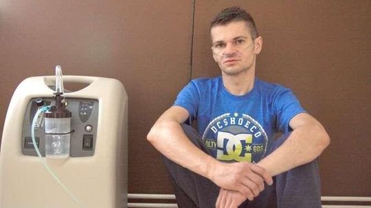 Tomasz czeka na przeszczep płuc. Dostał pomoc od Czytelników