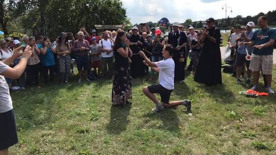 Tomasz oświadczył się Ewie podczas pielgrzymki. To było dla nich wyjątkowe miejsce