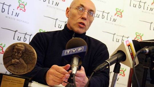 Tomasz Pietrasiewicz znów zaatakowany plakatami