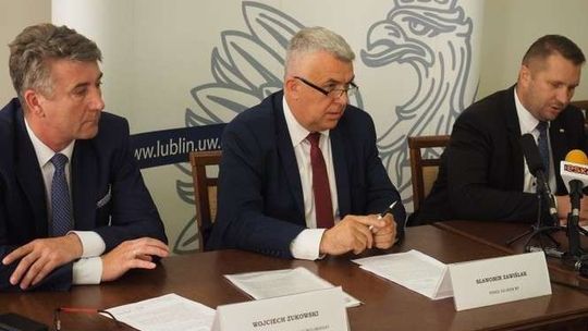 Tomaszów Lubelski jeszcze w korku postoi. Znowu opóźnienie