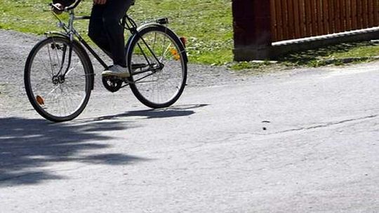 Tomaszów Lubelski: Pijany rowerzysta prawie wjechał w radiowóz