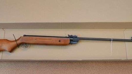 Tomaszów Lubelski: Strzelał z wiatrówki. Sąsiadki musiały uciekać