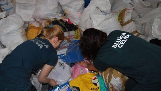 Tomaszów Lubelski: Zatrzymali podróbki z EURO 2012 