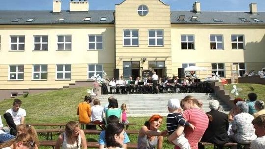 Tomaszowice-Kolonia: Obok szkoły stanie hala sportowa?