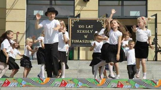 Tomaszowice: Święto szkoły na pikniku