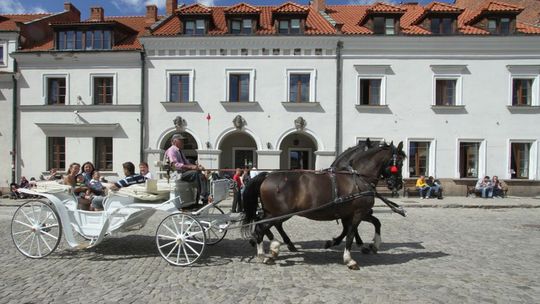 Top 20 najpopularniejszych miejsc na urlop w kraju. Wśród nich Kazimierz Dolny